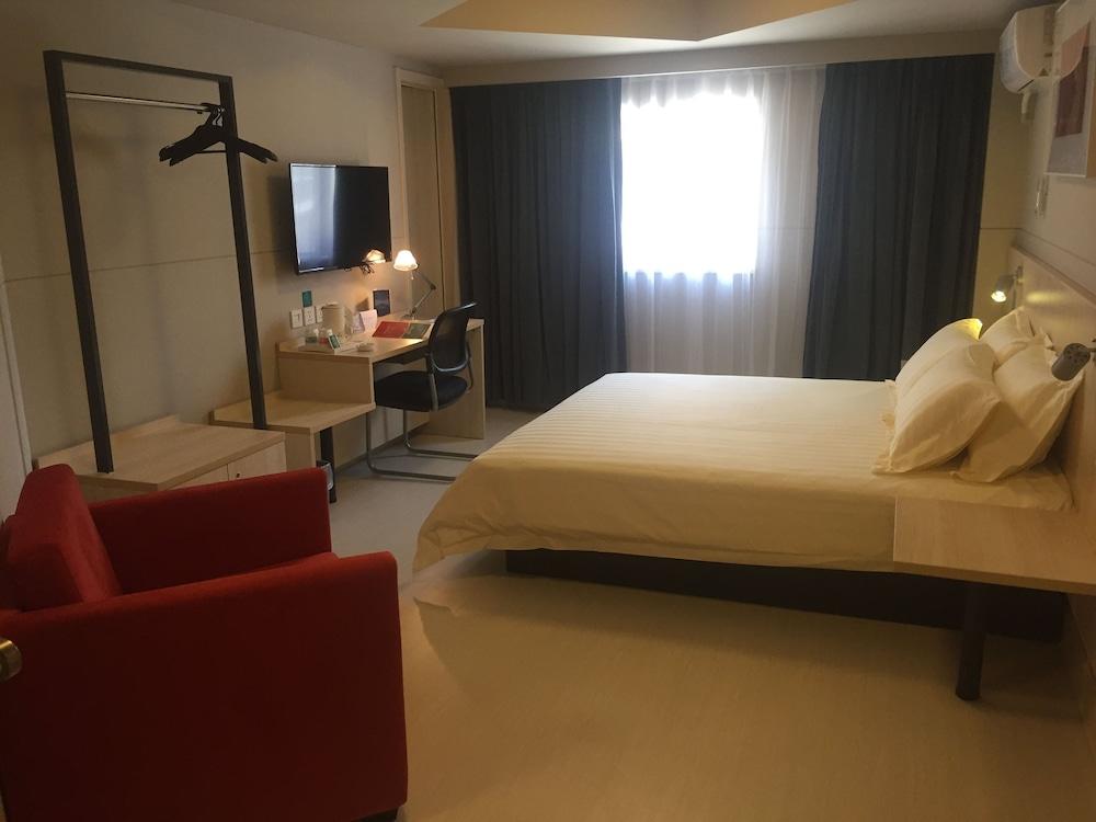 Jingjiang Inn Shanghai Jiading Chengzhong Road Buitenkant foto