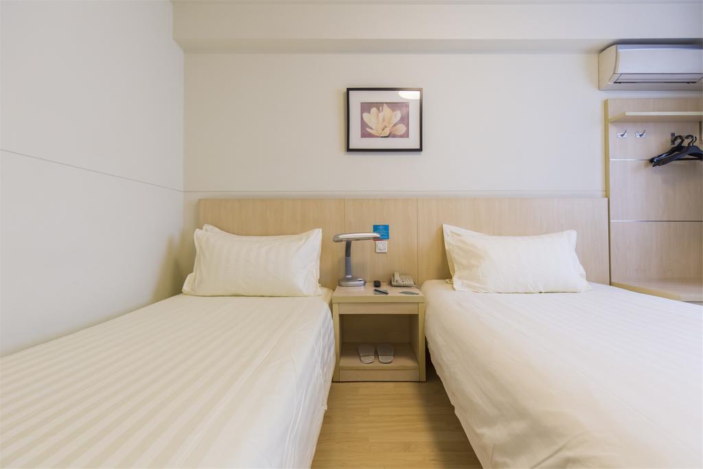Jingjiang Inn Shanghai Jiading Chengzhong Road Buitenkant foto