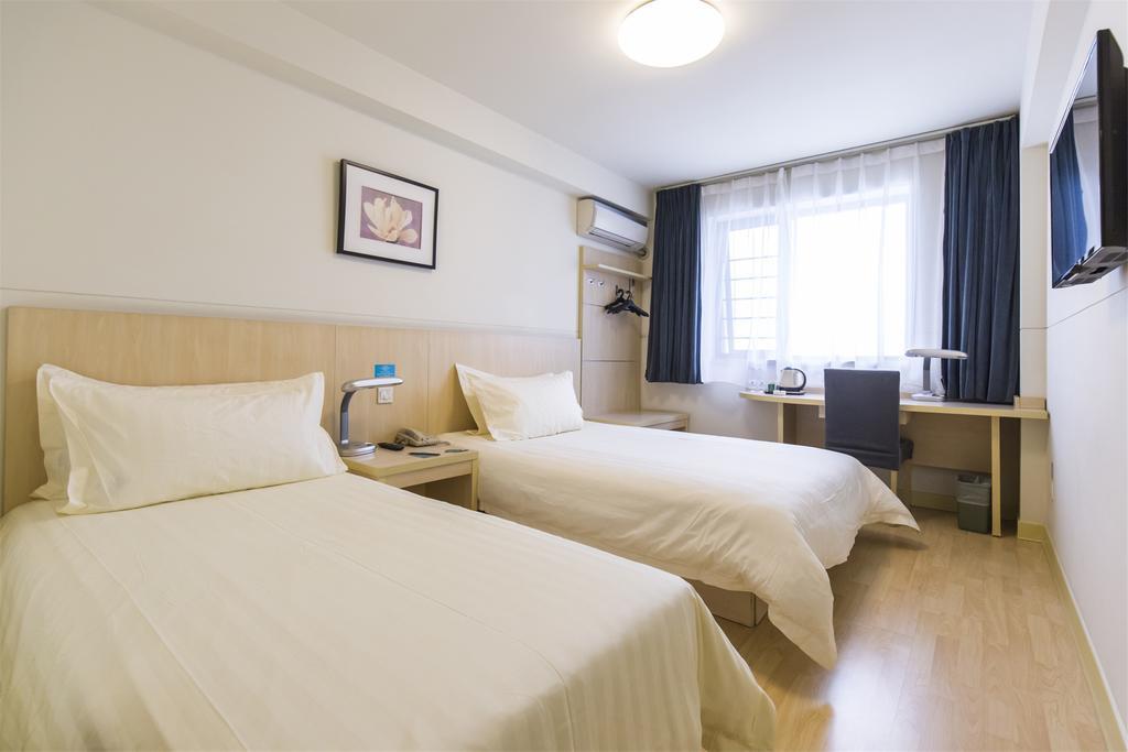 Jingjiang Inn Shanghai Jiading Chengzhong Road Buitenkant foto