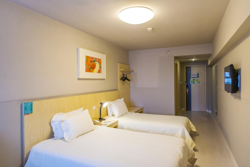 Jingjiang Inn Shanghai Jiading Chengzhong Road Buitenkant foto